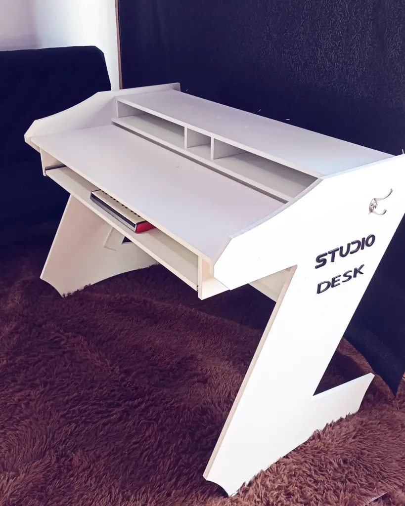 Z Desk Mini 3