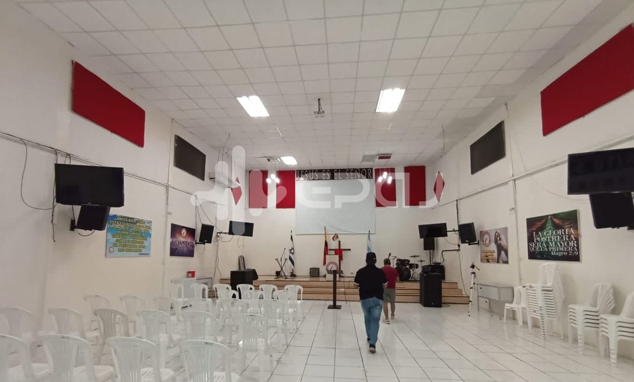 Antes — Auditorio Arca de Avivamiento