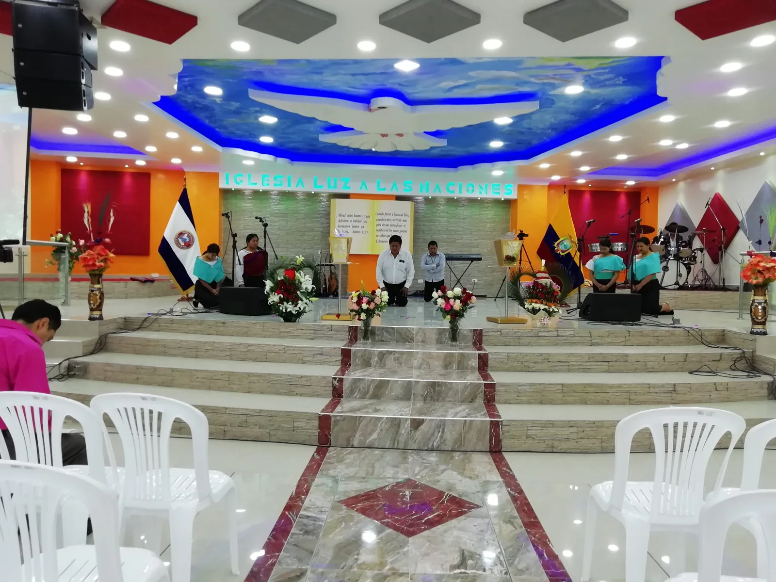 Auditorio Luz A Las Naciones 1