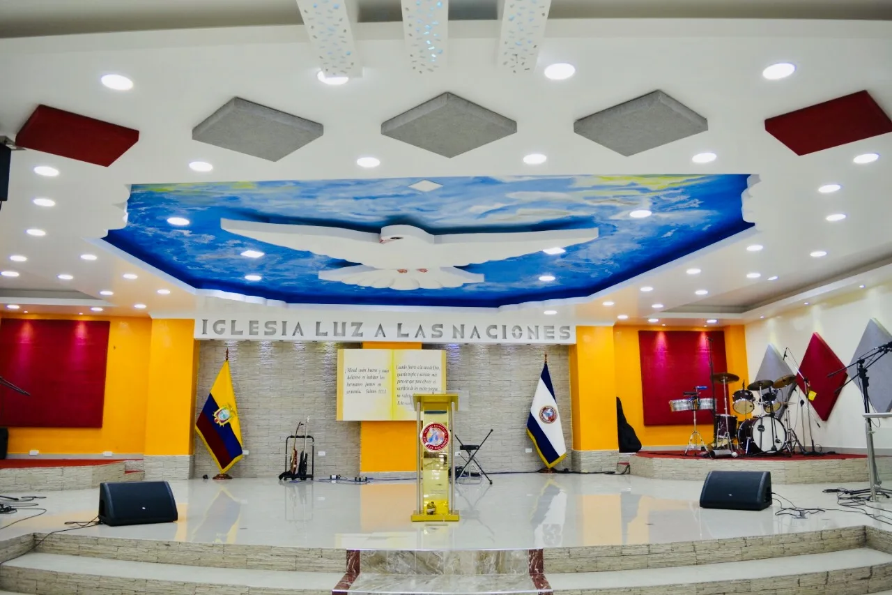 Auditorio Luz A Las Naciones 4